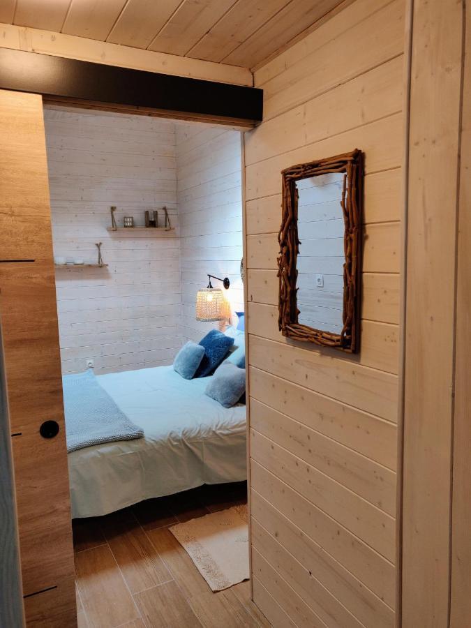 La Cabane De Didi أنديرنو لي بان المظهر الخارجي الصورة